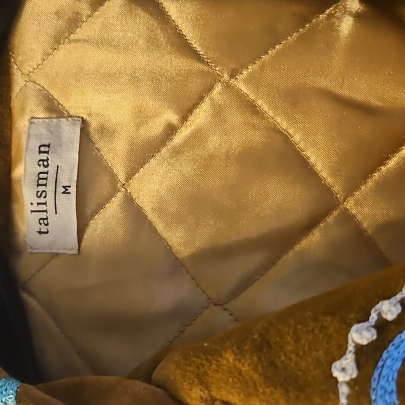 Adorable Embroidered Velvet Coat - Picture 6 of 7